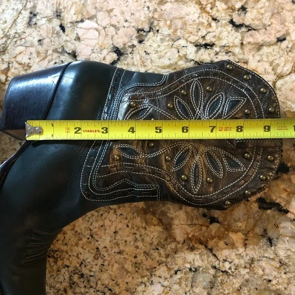 EUC COLE HAAN BRASS STUDDED LEATHER RARE & FABULOUS COWBOY BOOTS Shoes